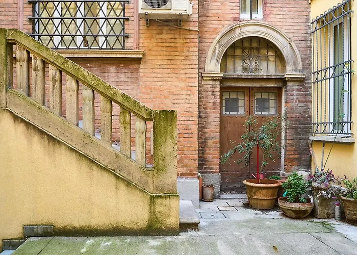 Casa De' Ruini * بولونيا